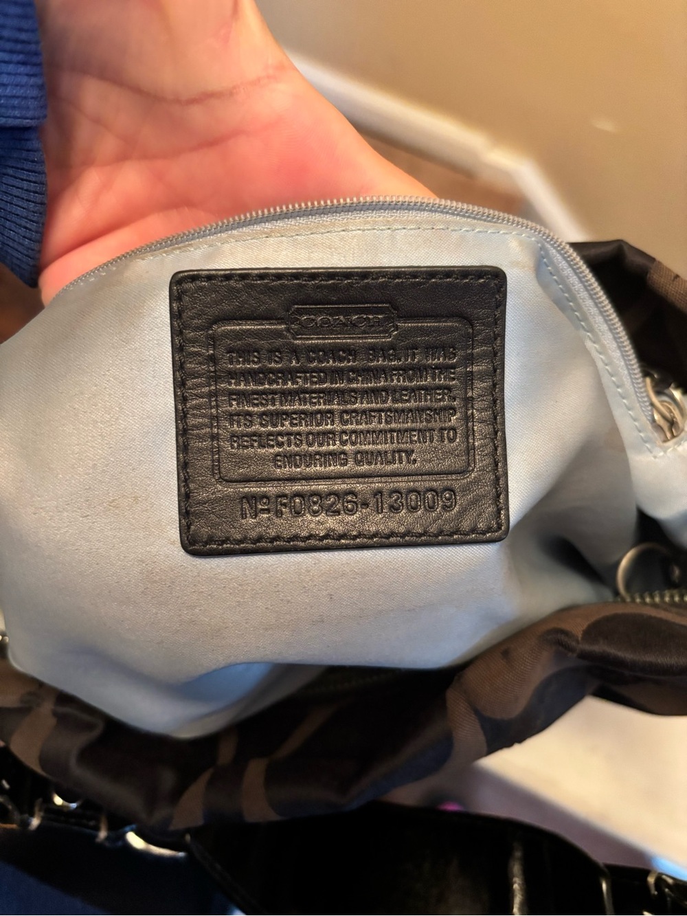 Coach Black Signature Shoulder Bag with Chain-Link Strap - Picture 3 of 6